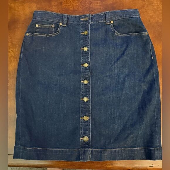 Chaps Button Down Front Denim Jean Skirt Women's Size 8 Dark Blue - Picture 2 of 11